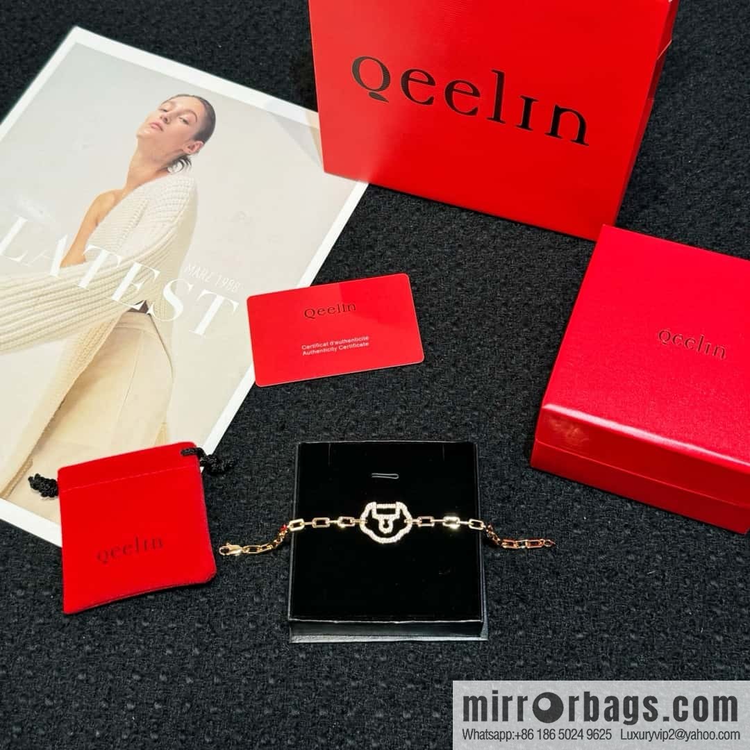 ❗️New ❗️ ☀️ Original ☀️ Qeelin Kirin Yu Yi Hollow Full Diamond Ruyi Lock Bracelet ☀️