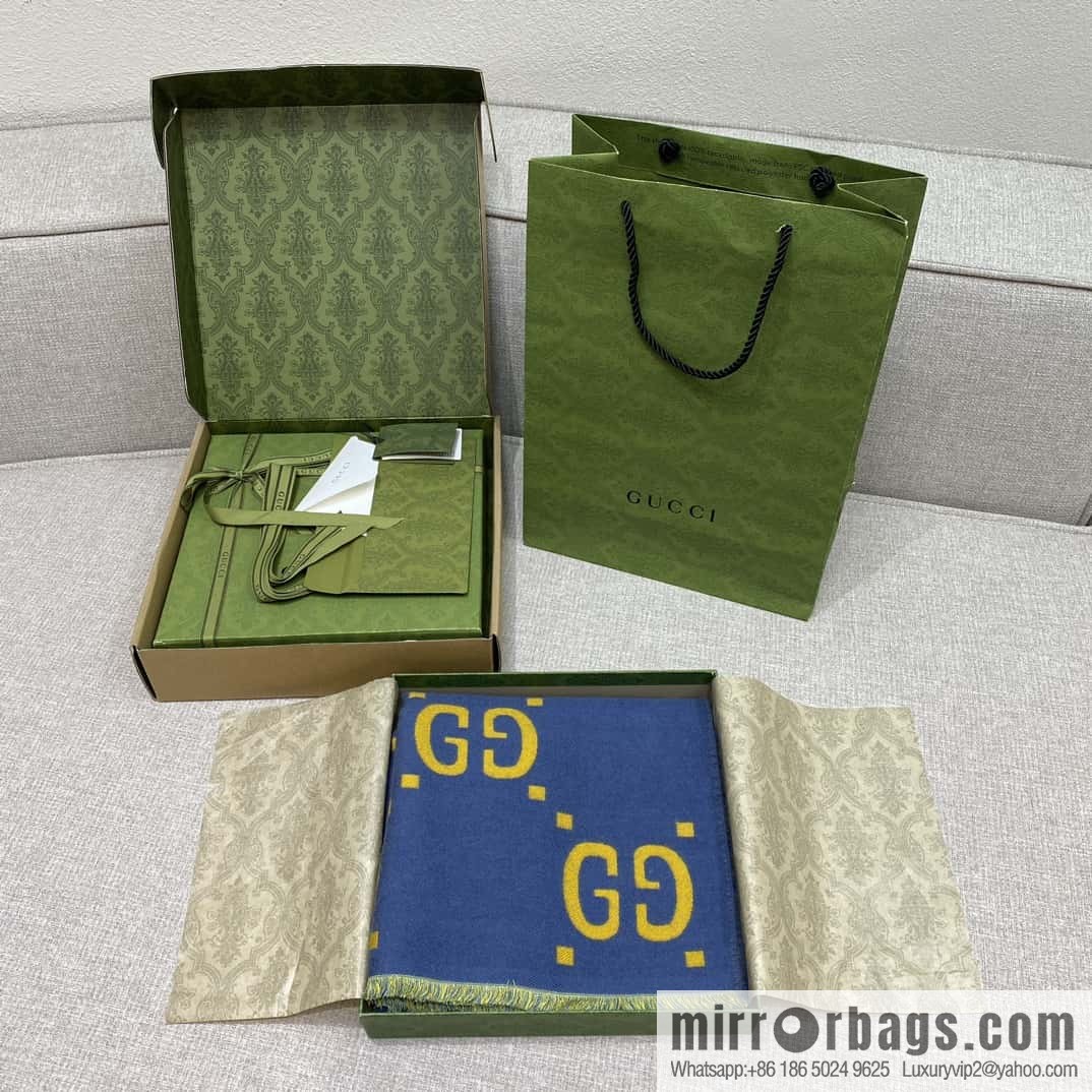 GUCCI GG jacquard wool silk-blend scarf, color matching