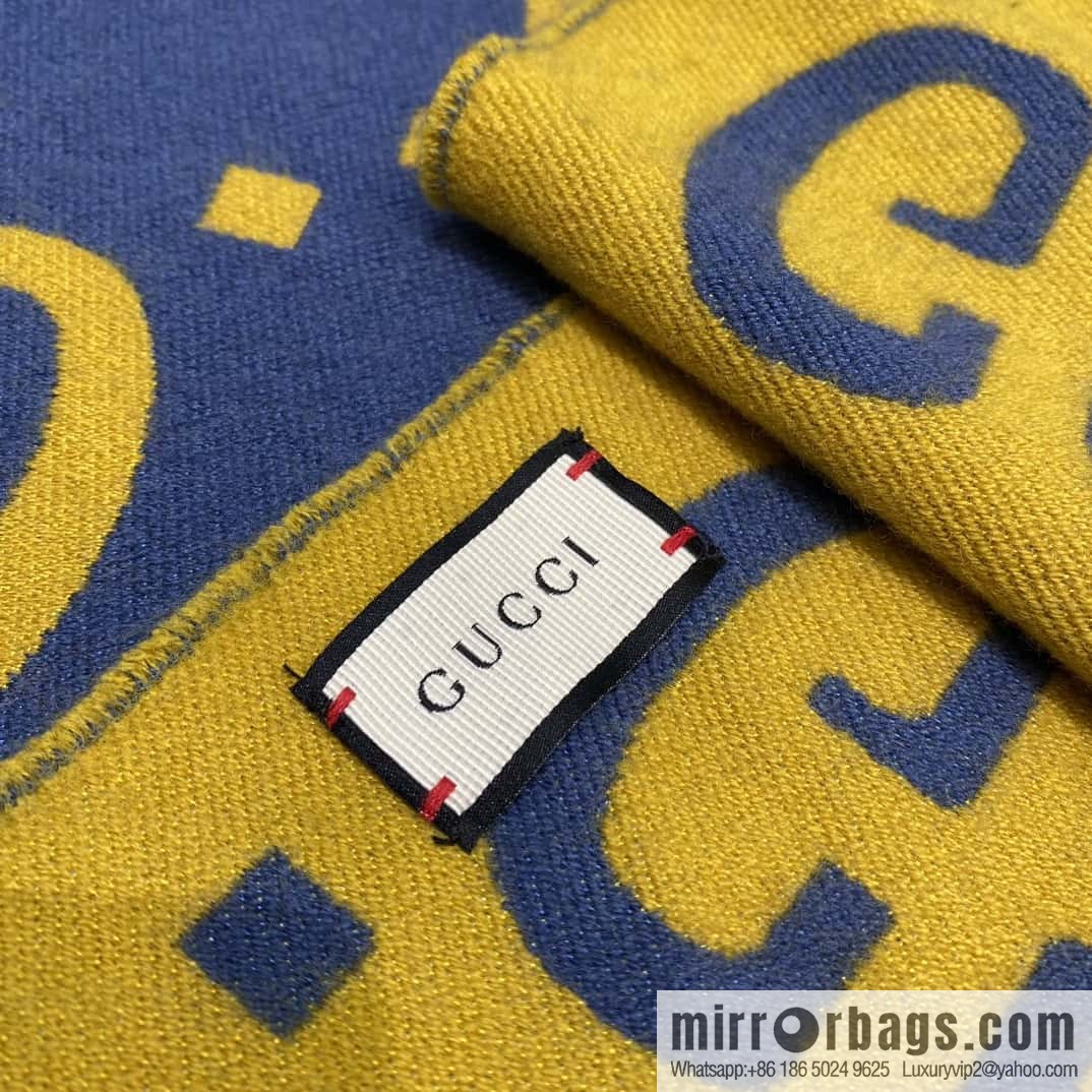 GUCCI GG jacquard wool silk-blend scarf, color matching