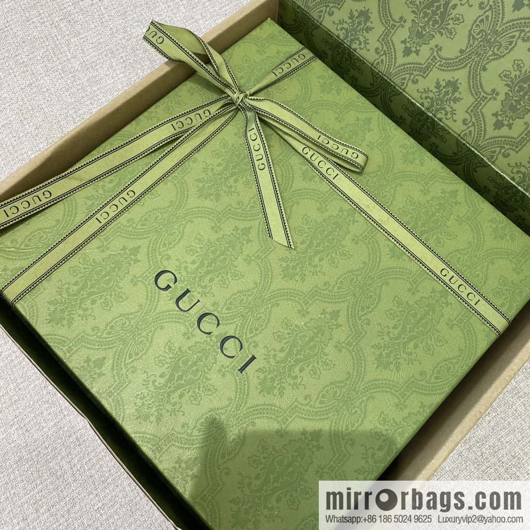 GUCCI GG jacquard wool silk-blend scarf, color matching
