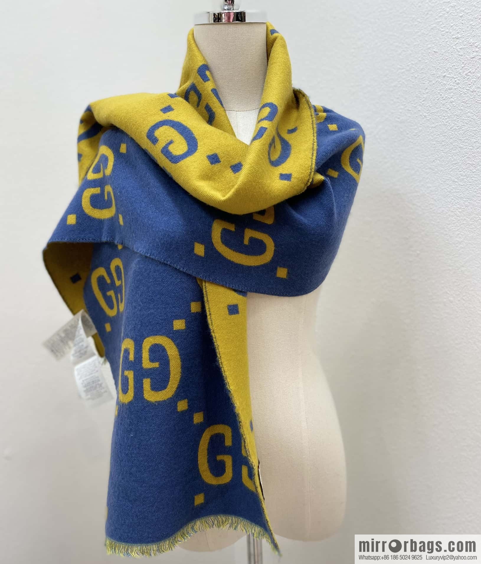 GUCCI GG jacquard wool silk-blend scarf, color matching