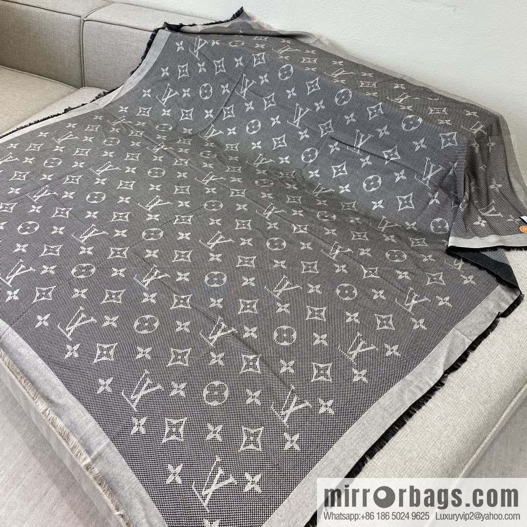𝐋𝐨𝐮𝐢𝐬 𝐯𝐮𝐢𝐭𝐭𝐨𝐧₀『 NEO NATÉMONOGRAM Shawl 🔳 M73677