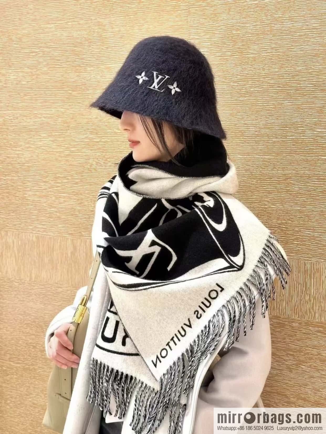 𝐋𝐨𝐮𝐢𝐬 𝐯𝐮𝐢𝐭𝐭𝐨𝐧 『 lock shawl code M92855 synchronized item number 🔐 black