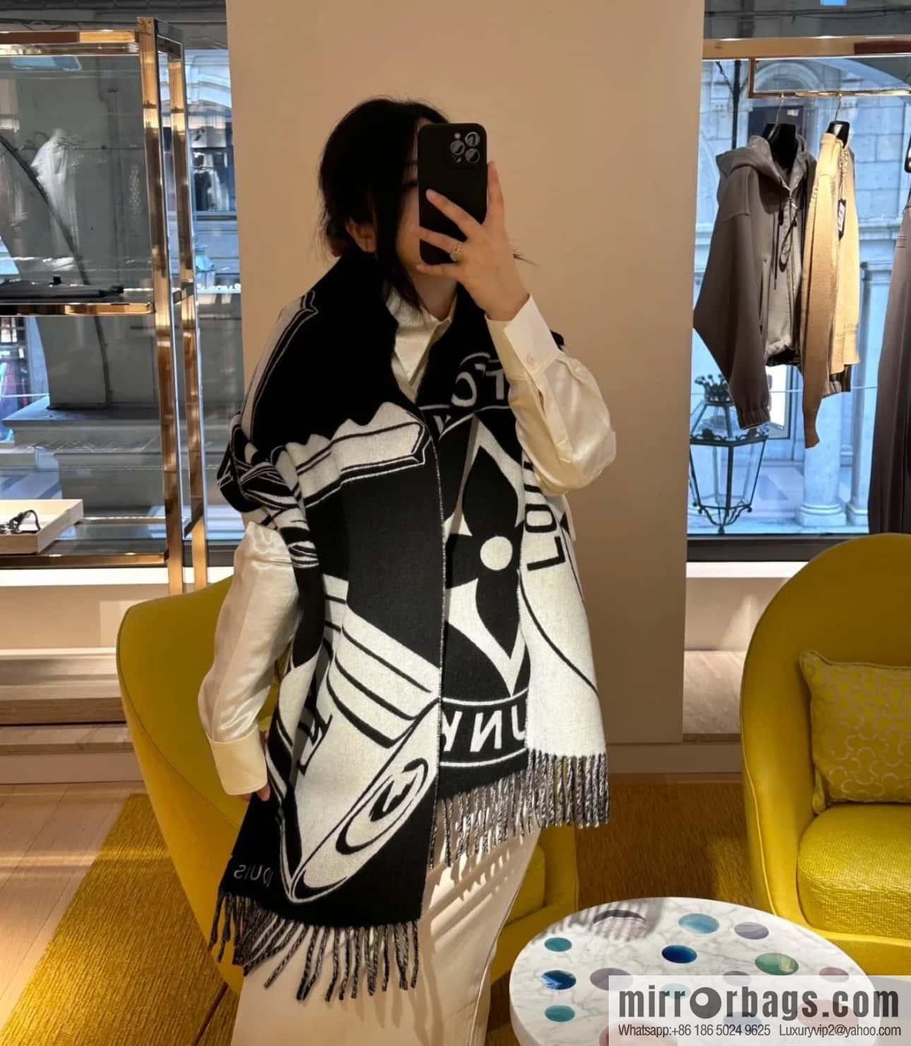 𝐋𝐨𝐮𝐢𝐬 𝐯𝐮𝐢𝐭𝐭𝐨𝐧 『 lock shawl code M92855 synchronized item number 🔐 black