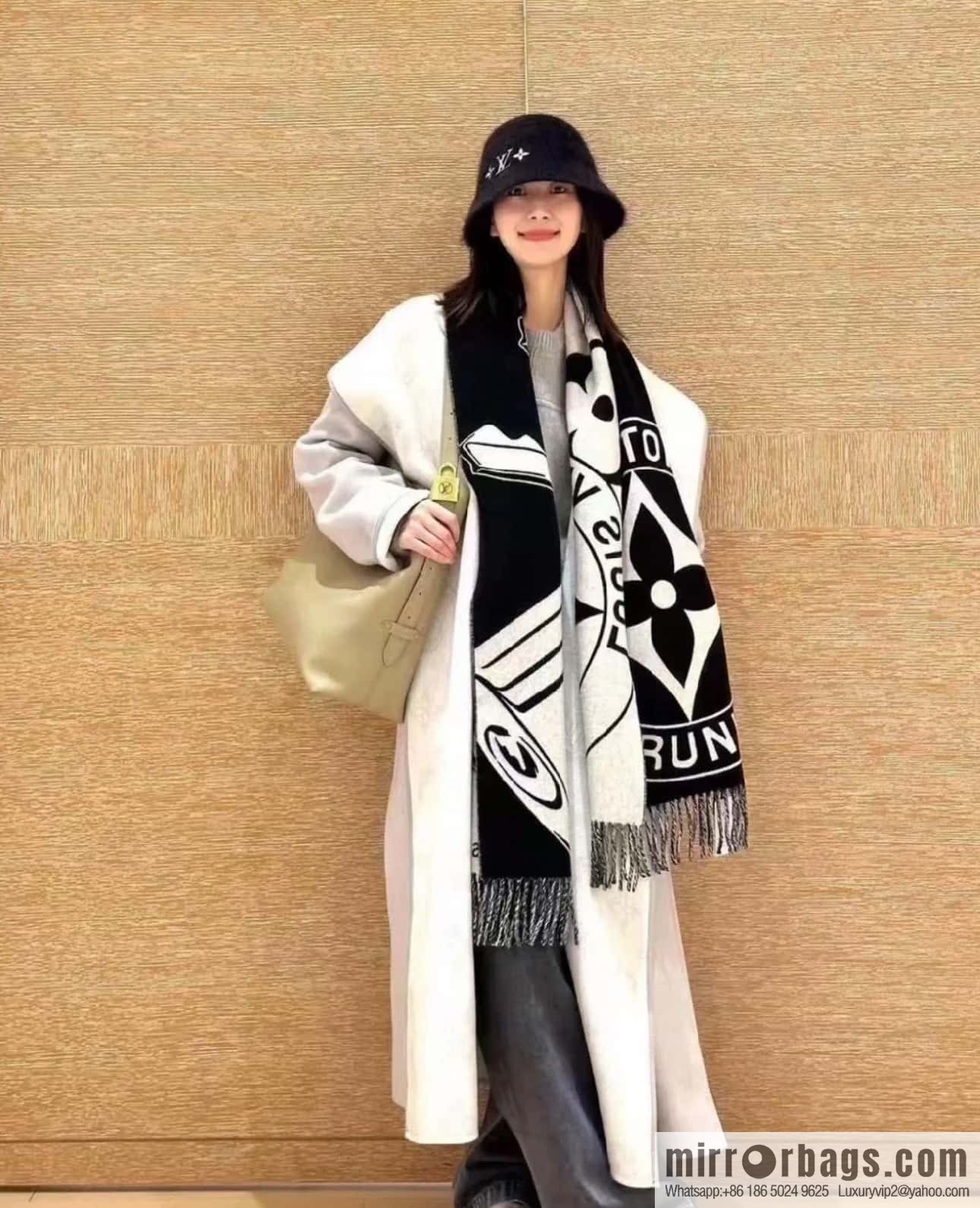 𝐋𝐨𝐮𝐢𝐬 𝐯𝐮𝐢𝐭𝐭𝐨𝐧 『 lock shawl code M92855 synchronized item number 🔐 black