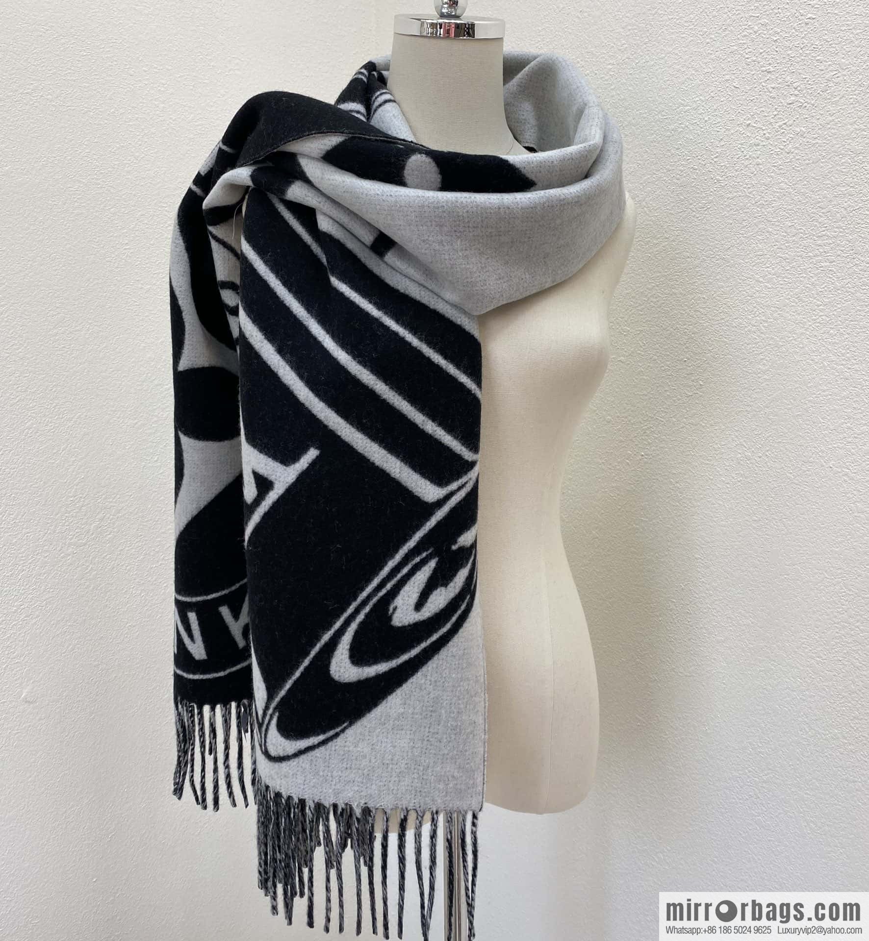 𝐋𝐨𝐮𝐢𝐬 𝐯𝐮𝐢𝐭𝐭𝐨𝐧 『 lock shawl code M92855 synchronized item number 🔐 black