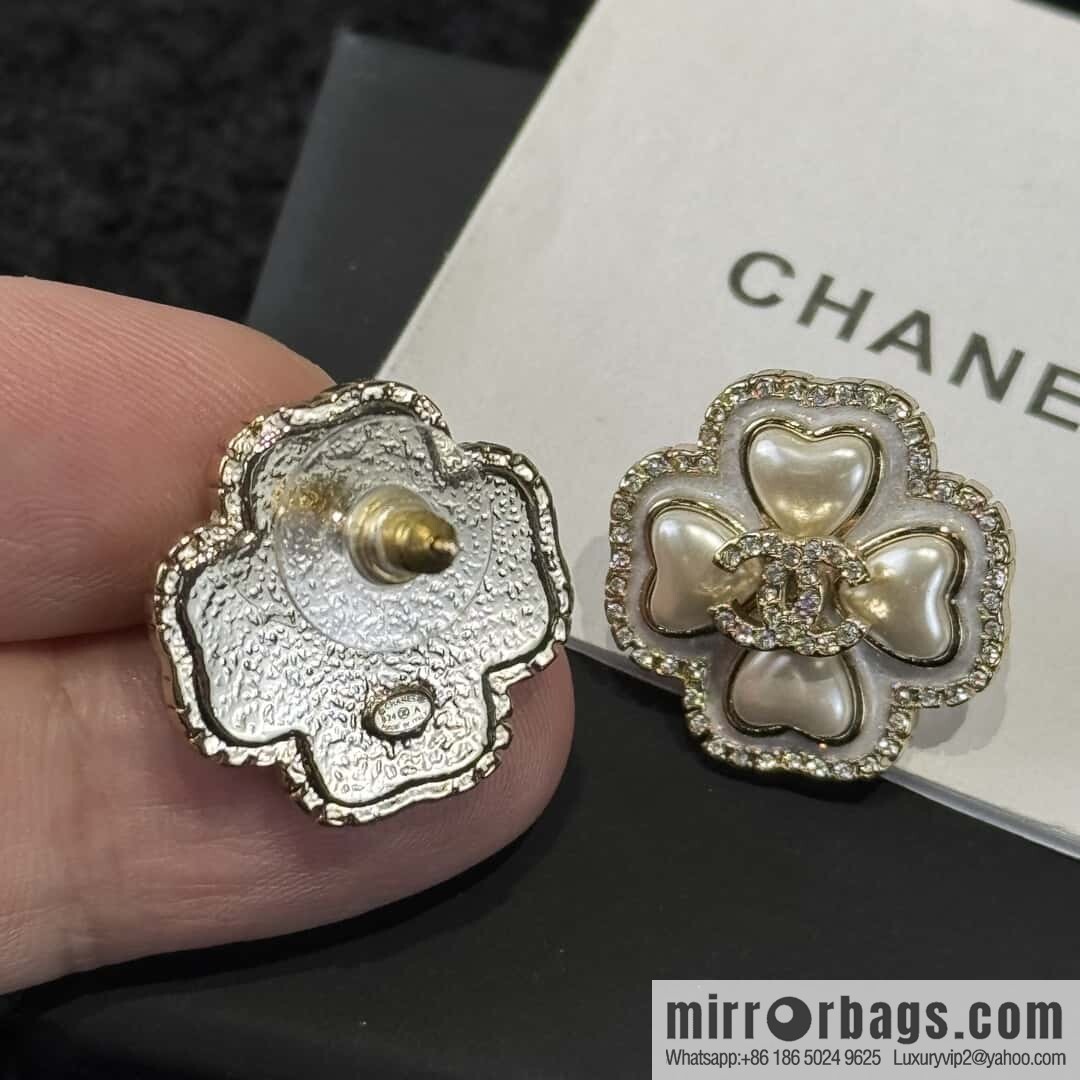☀️New ☑️ chanel c1 double c four-leaf clover stud earrings
