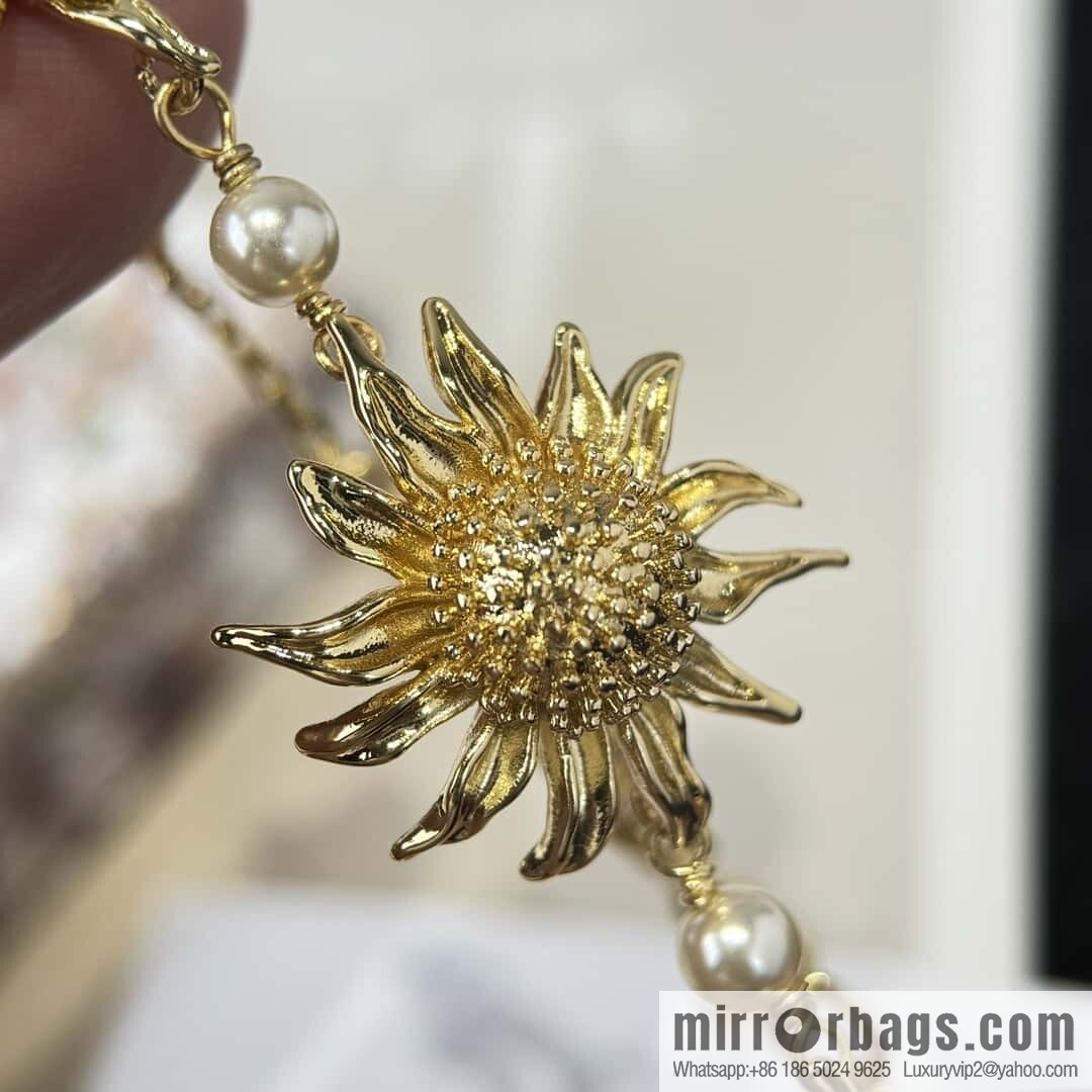 ❗️New ❗️☀️ New ☑️ Dior Sunflower Bracelet ☀️