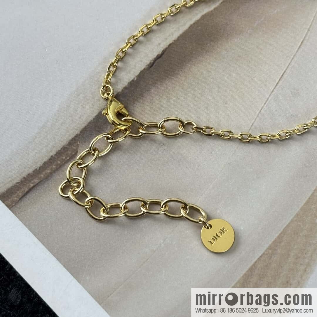 ❗️New ❗️☀️ New ☑️ Dior Pearl CD Sunflower Necklace ☀️