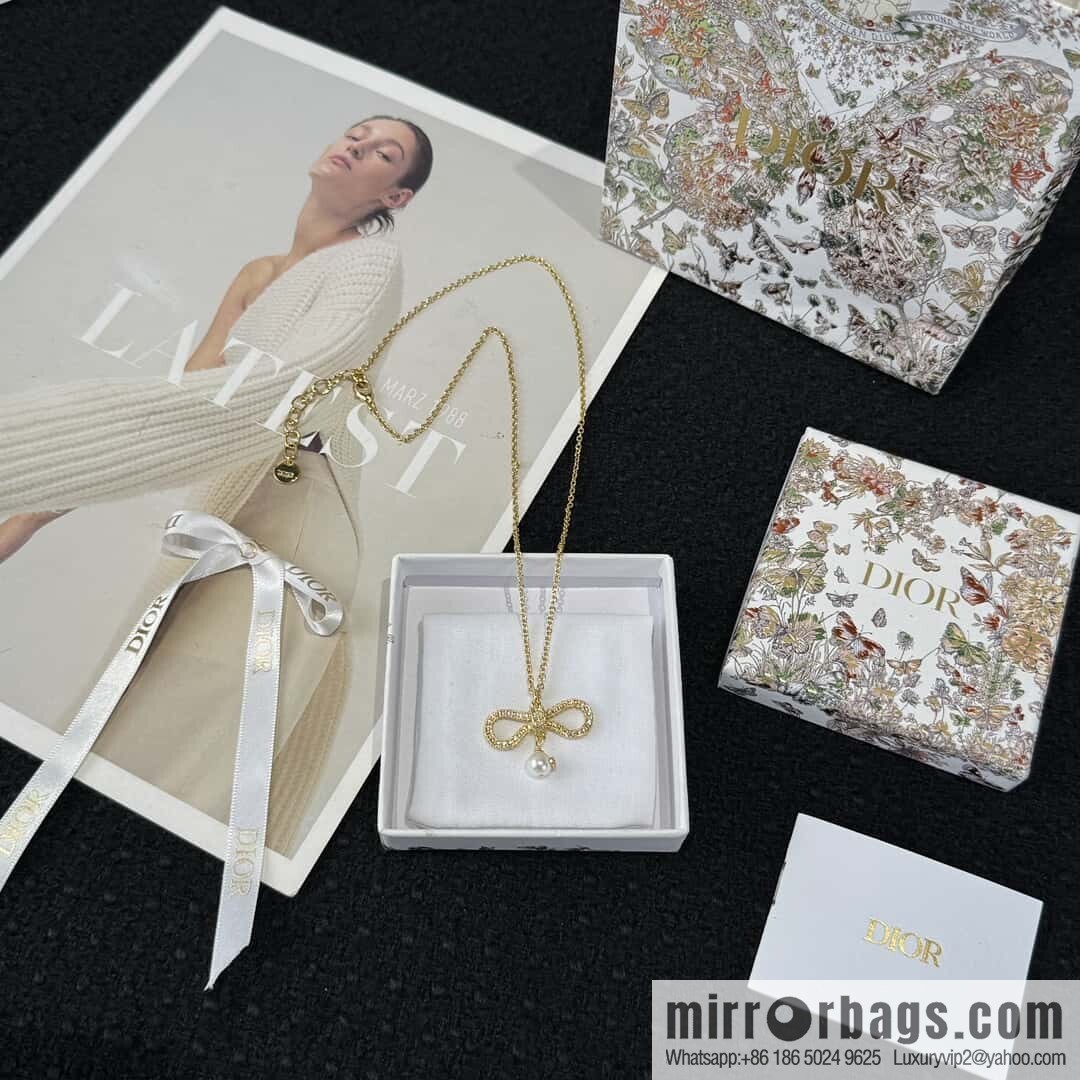 ❗️New ❗️☀️ New ☑️ Dior pearl bow necklace ☀️