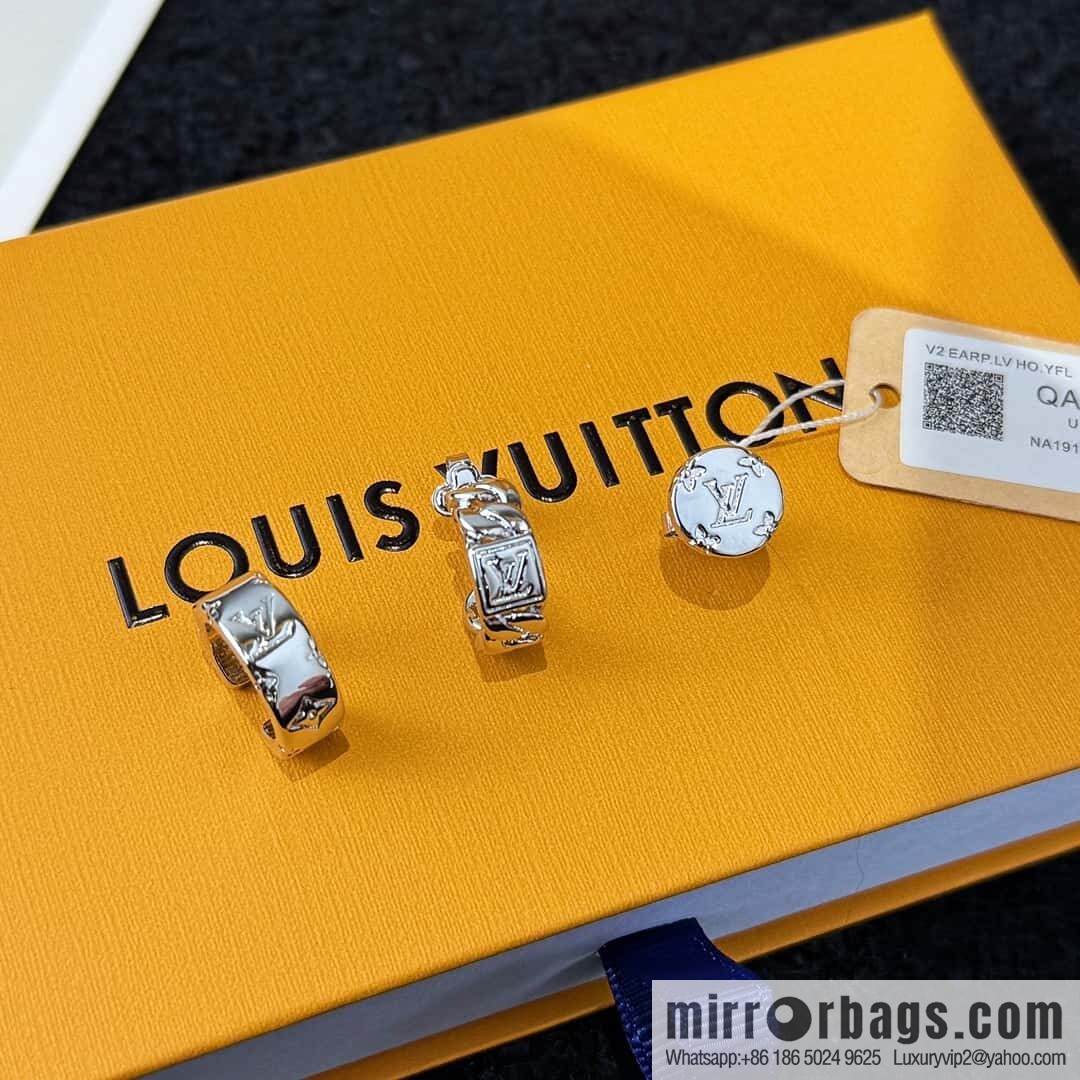 ❗️New ❗️ ☀ Louis Vuitton Three Piece Earrings Earrings Clips ☀