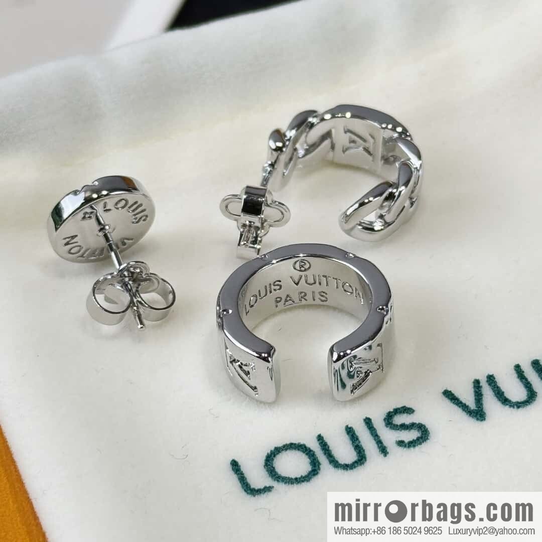 ❗️New ❗️ ☀ Louis Vuitton Three Piece Earrings Earrings Clips ☀
