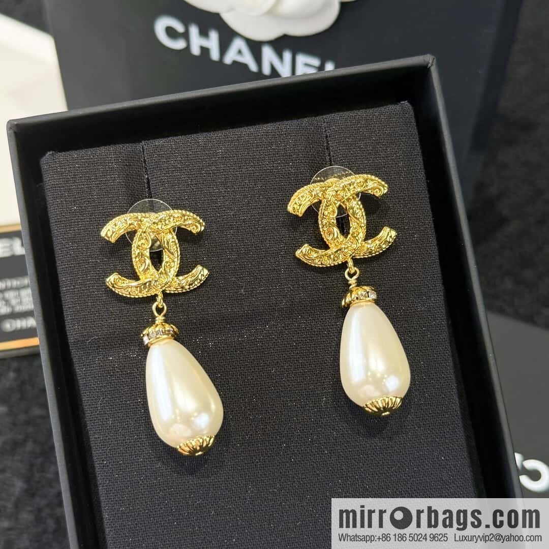 ❗️New ❗️☀️ New ☑️ Chanel C2 double c pearl stud earrings ☀️