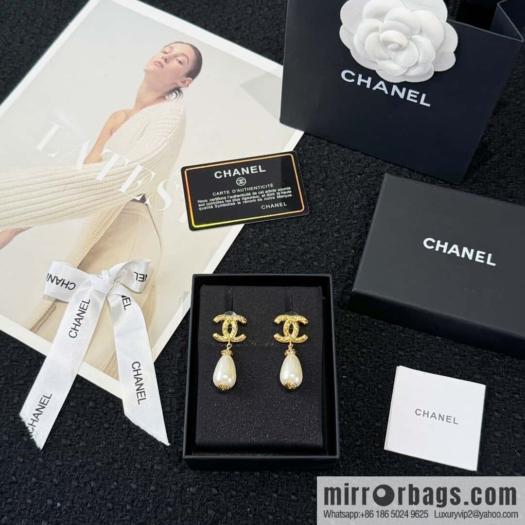 ❗️New ❗️☀️ New ☑️ Chanel C2 double c pearl stud earrings ☀️