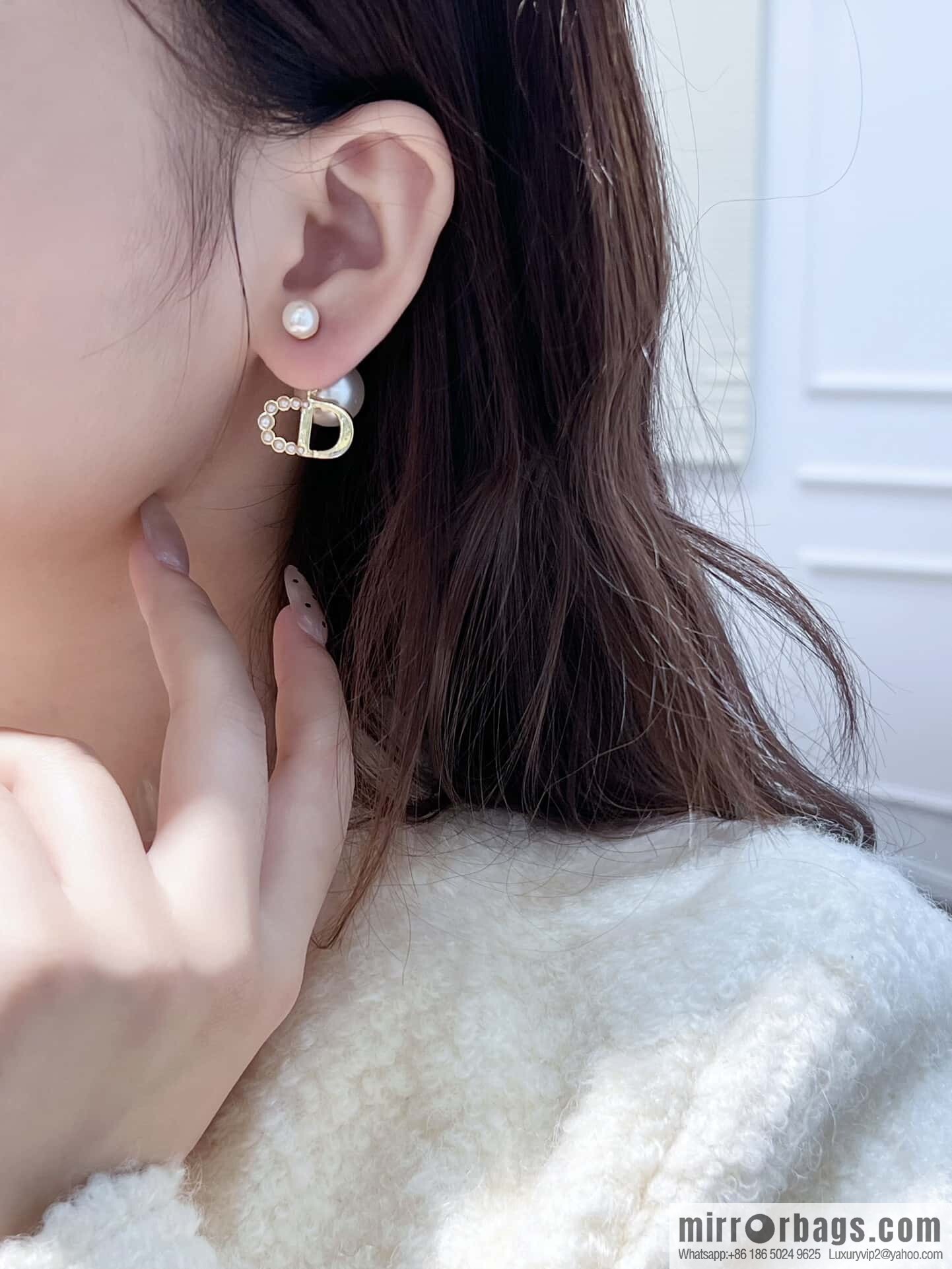 New ☑️ DIOR size pearl CD stud earrings