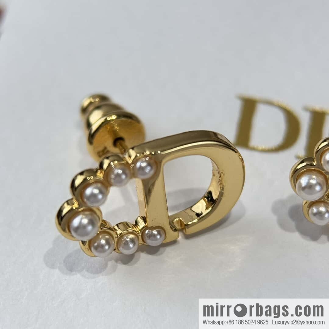 New ☑️ DIOR CD pearl stud earrings