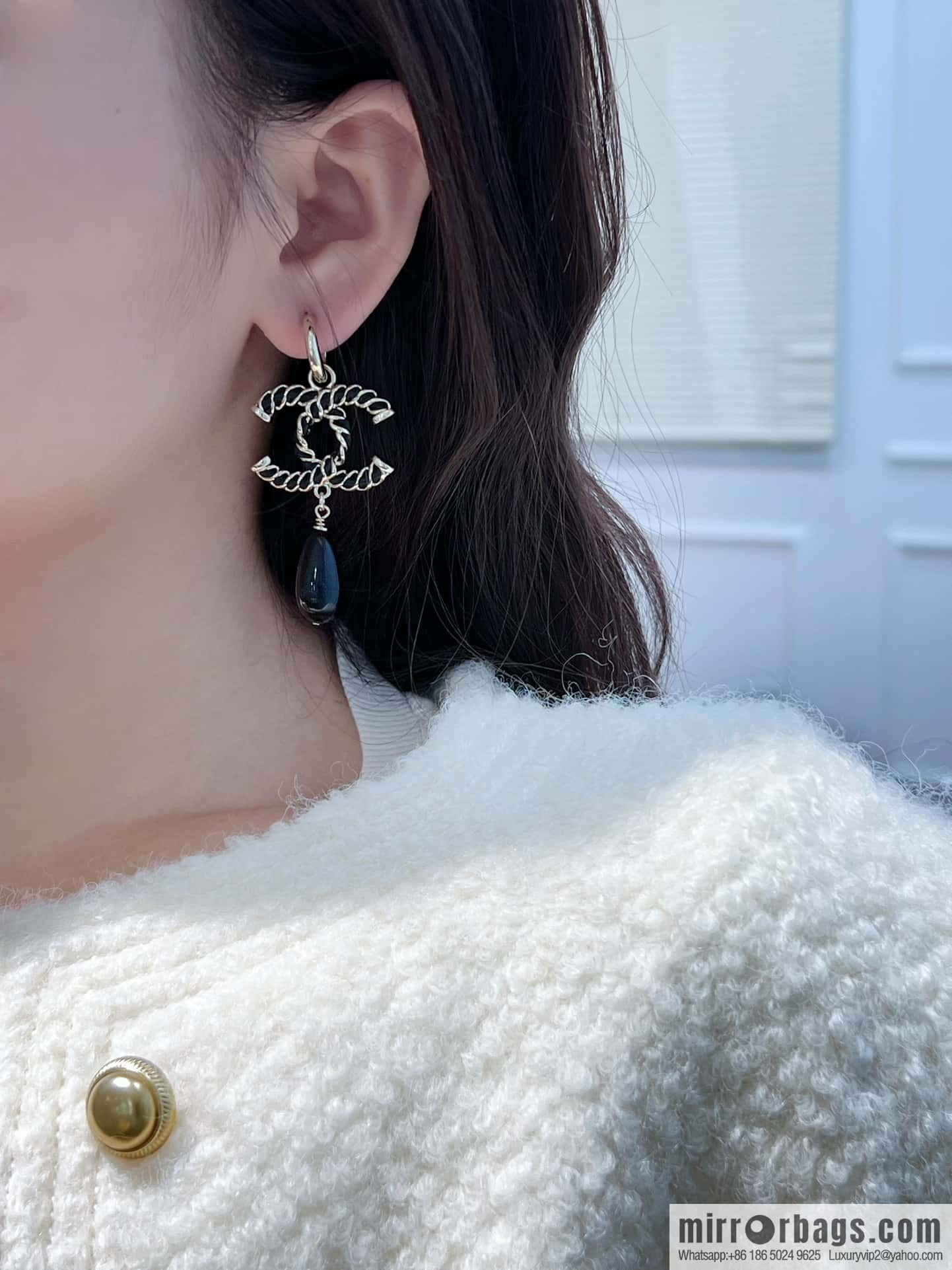 ❗️New ❗️☀️ New ☑️ Chanel c3 double c black pearl black leather rope stud earrings ☀️