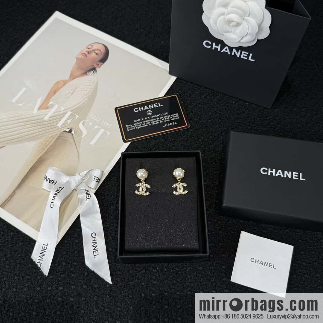 ❗️New ❗️☀️ New ☑️ Chanel C2 double c pearl stud earrings ☀️