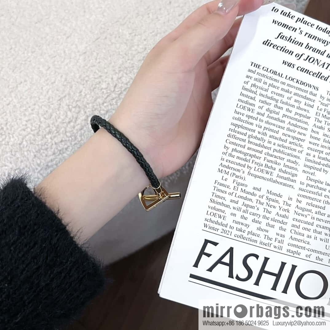 ❗️New ❗️ Silver, New ☑️ Hermès HERMES Etrier Horseshoe Bracelet