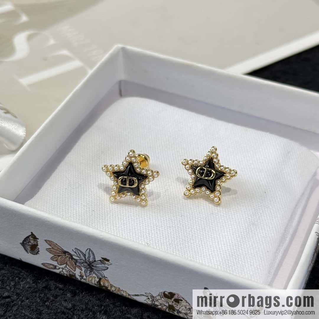 ❗️New ❗️☀️ New ☑️ Dior pearl pentagram ⭐ star stud earrings ☀️