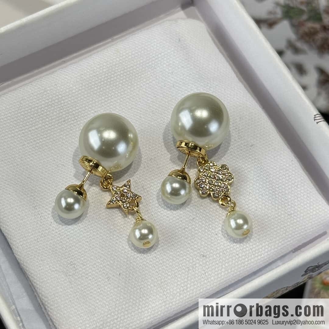 ❗️New ❗️☀️ New ☑️ Dior pearl pentagram ⭐ star stud earrings ☀️