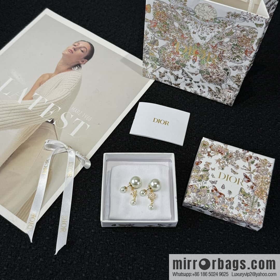❗️New ❗️☀️ New ☑️ Dior pearl pentagram ⭐ star stud earrings ☀️
