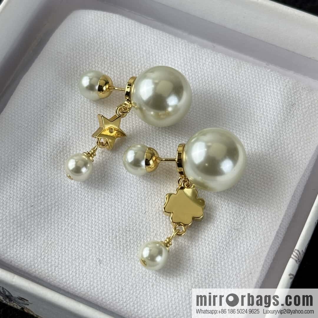 ❗️New ❗️☀️ New ☑️ Dior pearl pentagram ⭐ star stud earrings ☀️