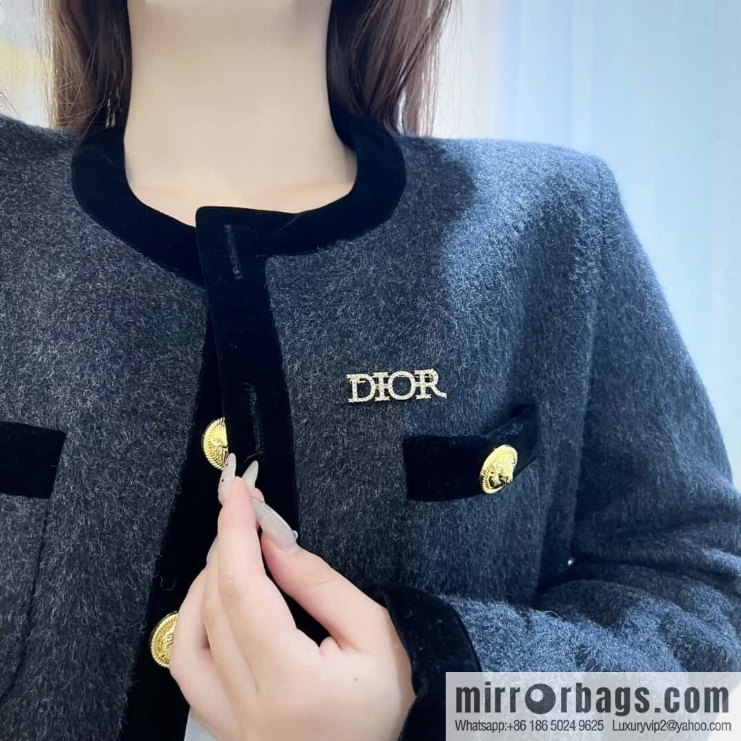 ❗️New ❗️☀️ New ☑️ Dior Dior Full Diamond Alphabet Brooch ☀️