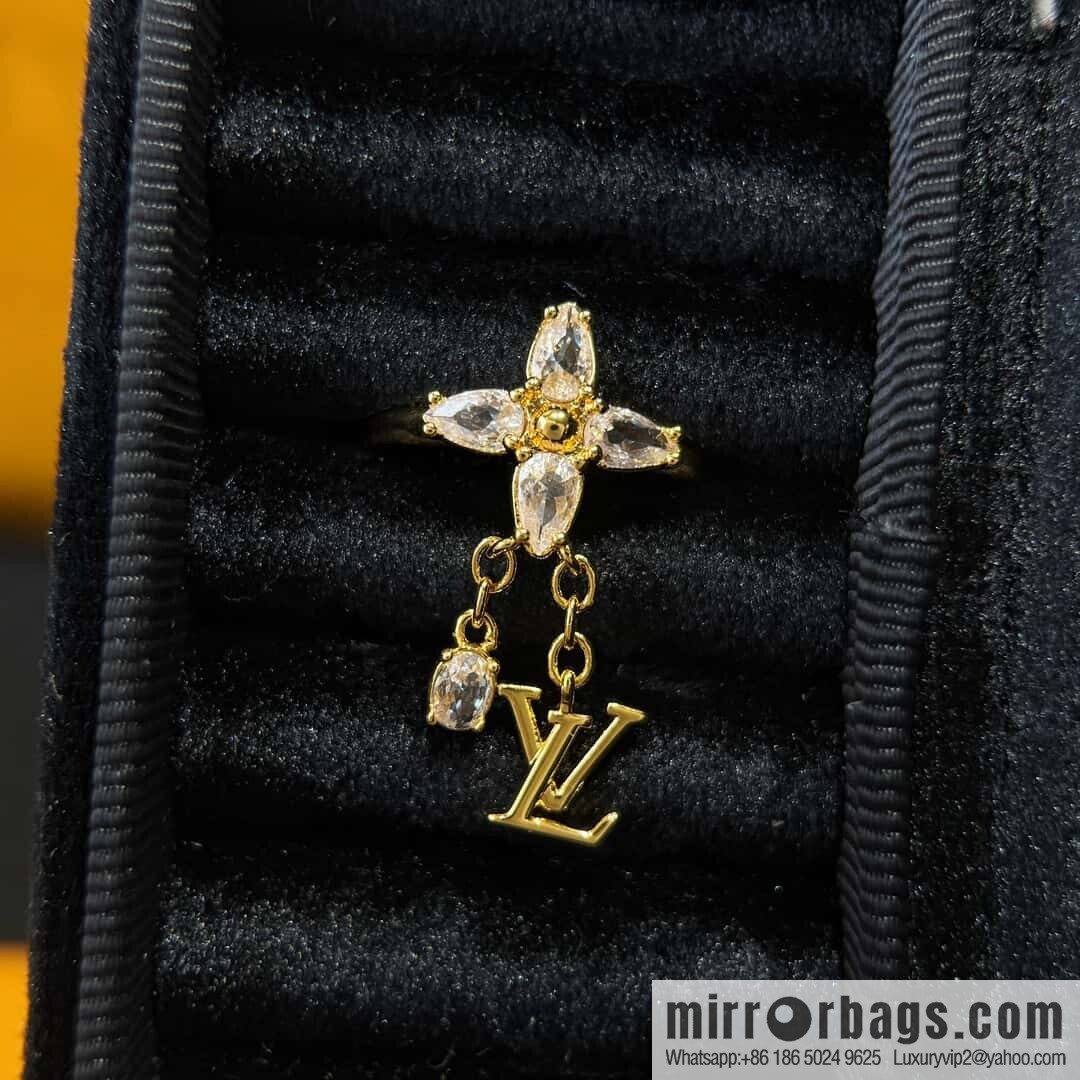 ❗️New ❗️ ☀ Original ☀ Louis Vuitton Louis Vuitton Clover Tassel LV Ring ☀