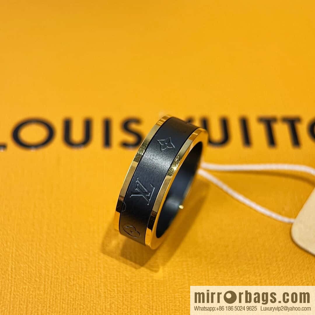 ❗️New ❗️ ☀ Original ☀ Louis Vuitton Black Ceramic Ring ☀