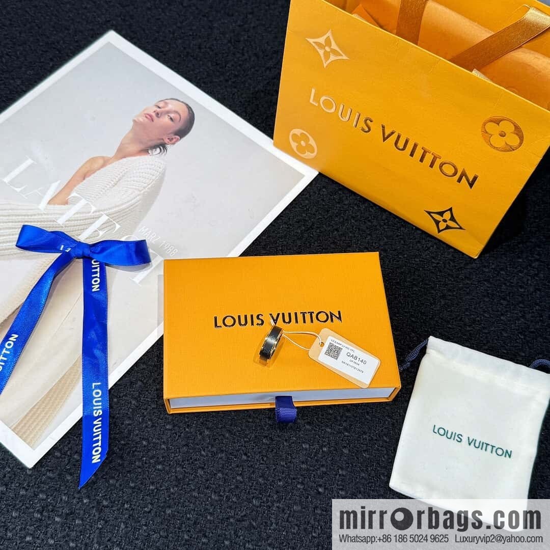 ❗️New ❗️ ☀ Original ☀ Louis Vuitton Black Ceramic Ring ☀