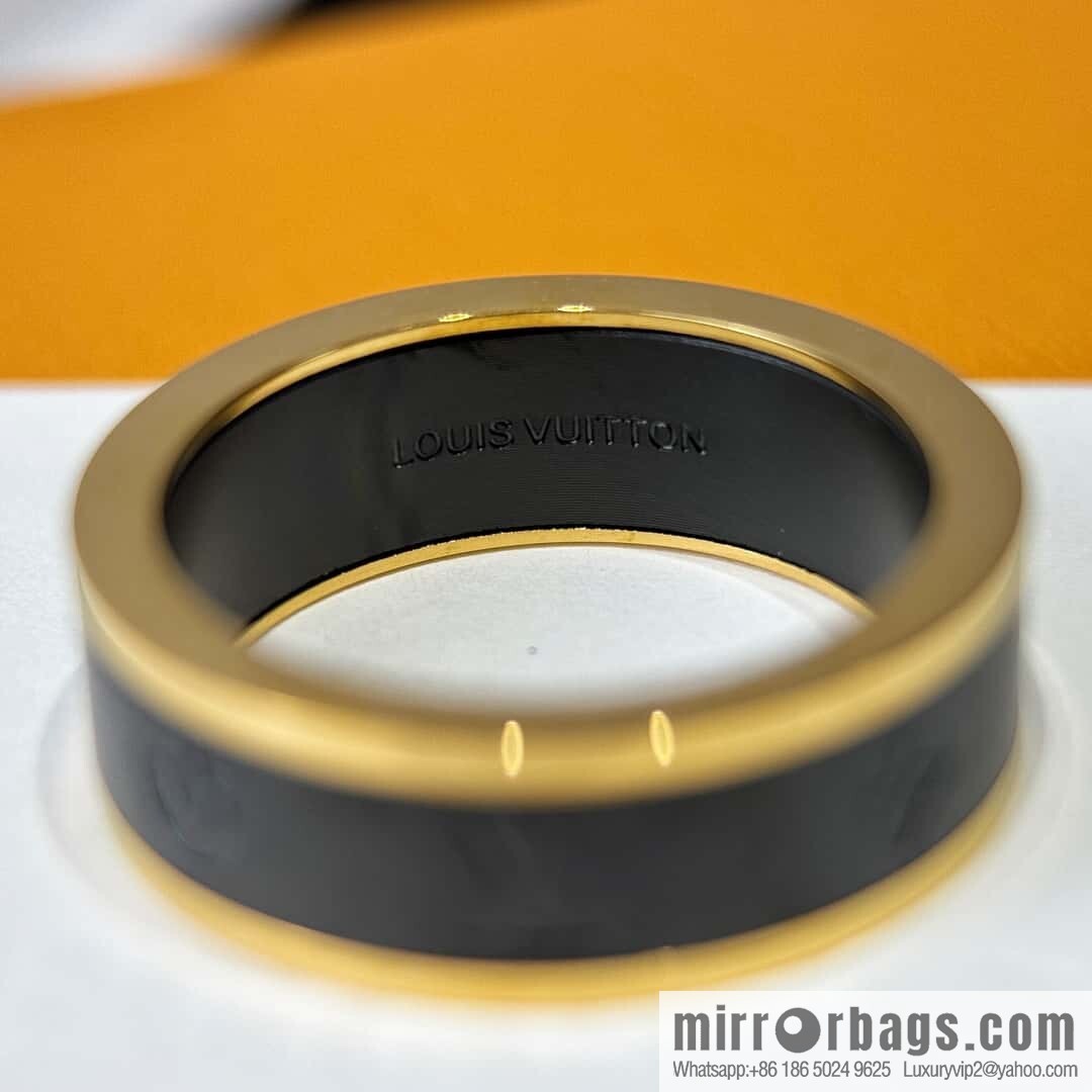 ❗️New ❗️ ☀ Original ☀ Louis Vuitton Black Ceramic Ring ☀