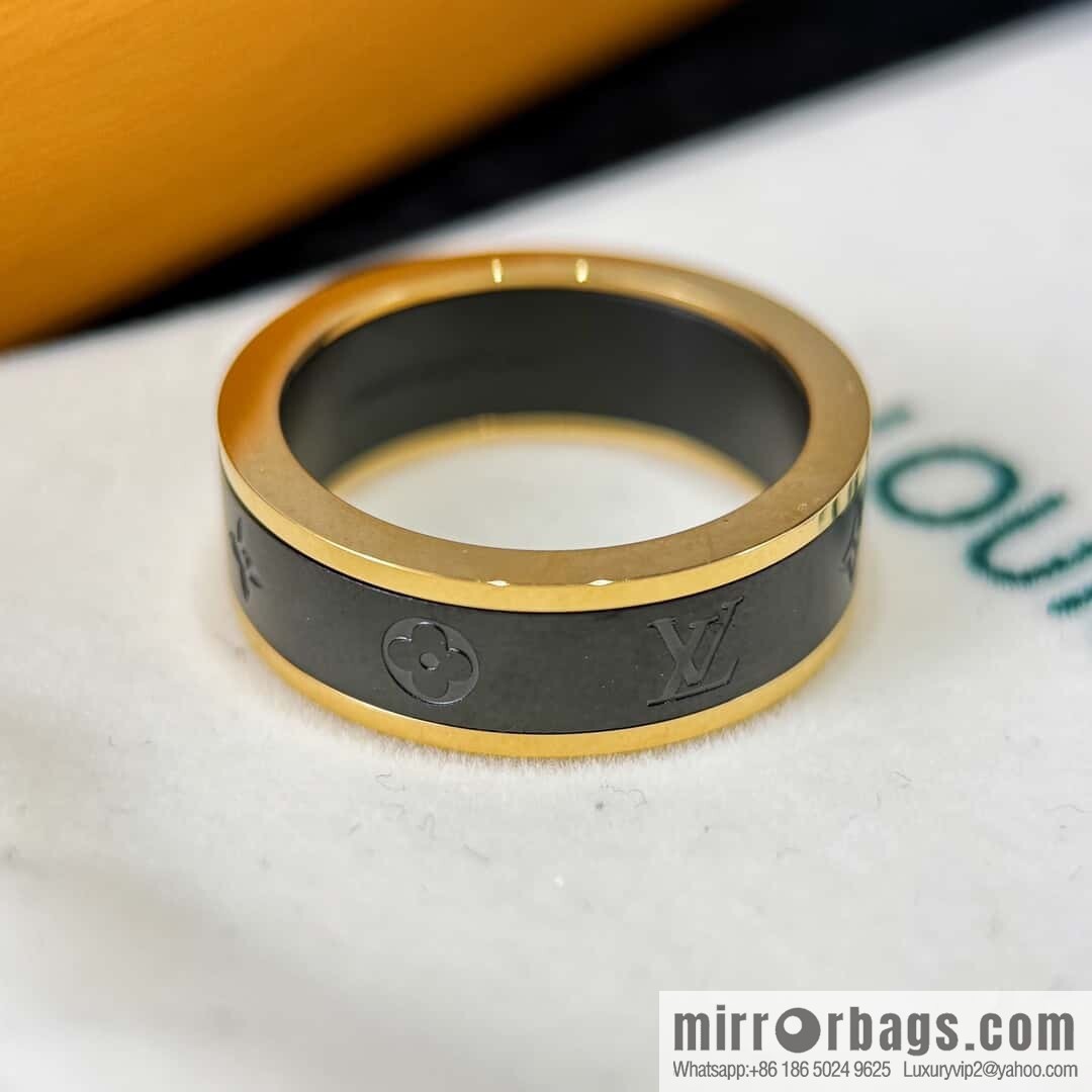 ❗️New ❗️ ☀ Original ☀ Louis Vuitton Black Ceramic Ring ☀