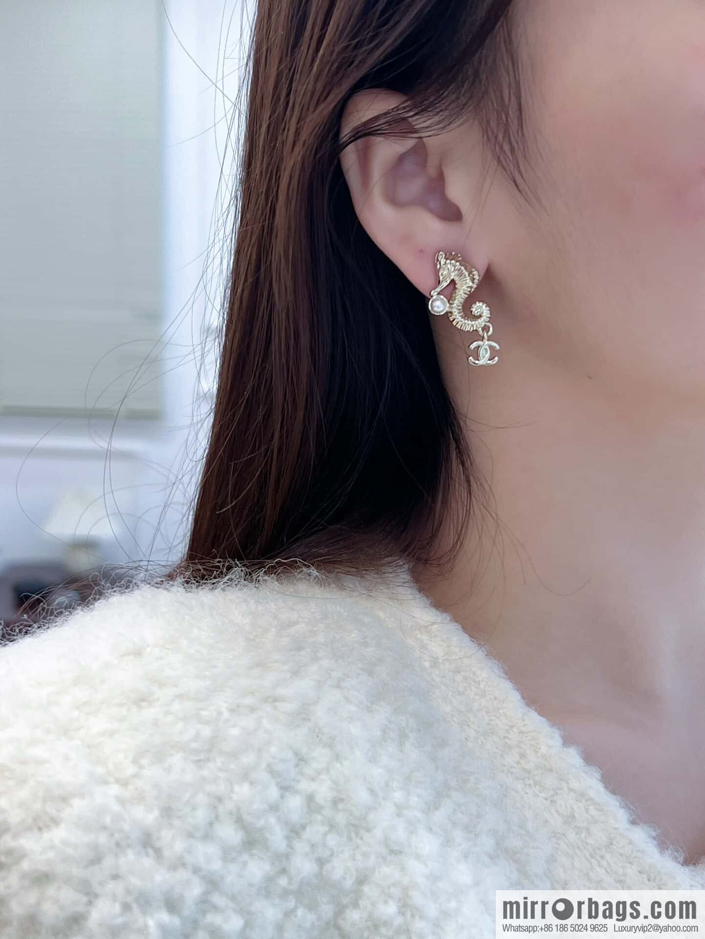 ❗️New ❗️☀️ new ☑️ Chanel double c hippocampus pearl stud earrings ☀️