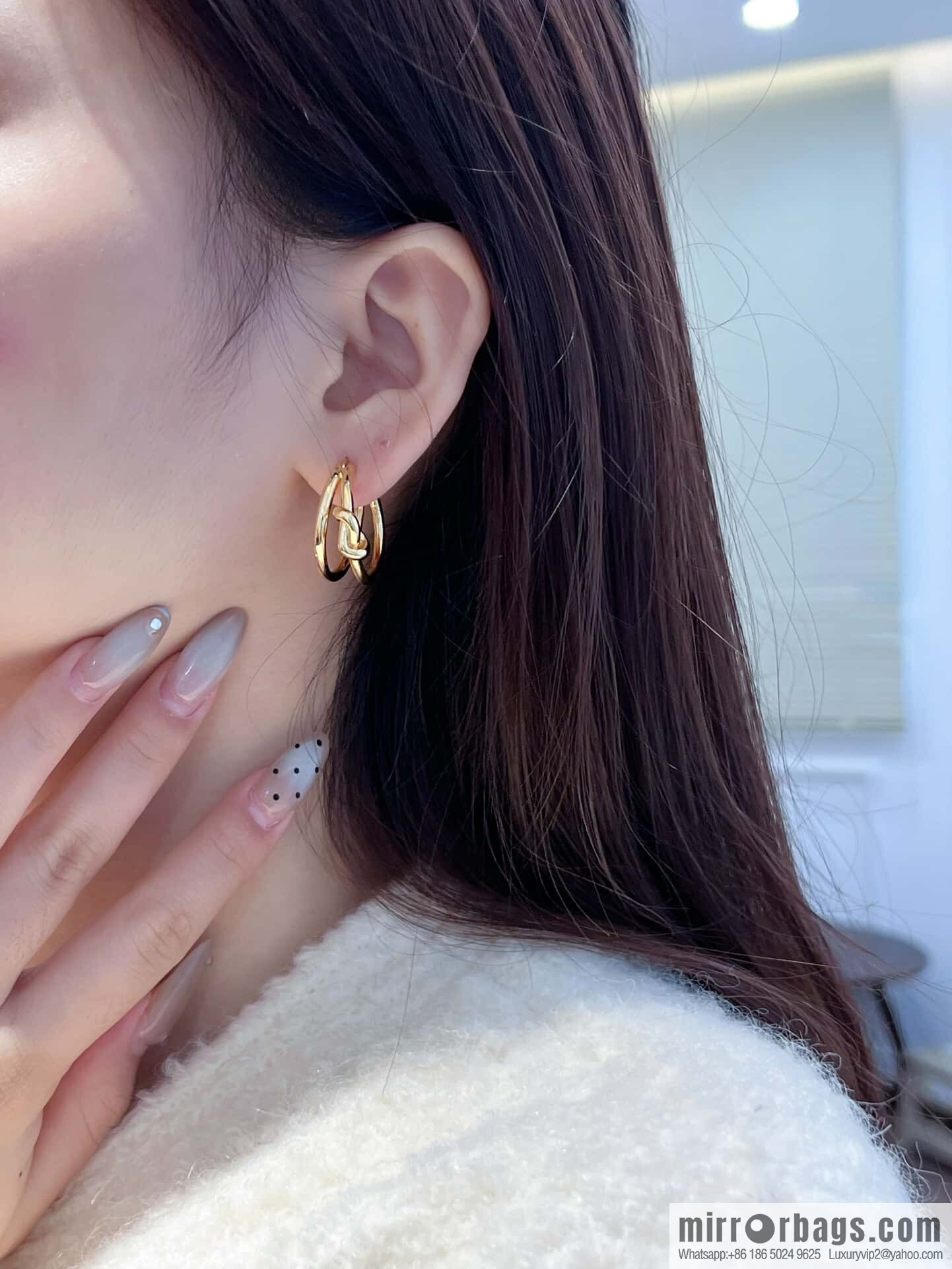 ❗️New ❗️ ☀️ New ☑️ CELINE Twist Earrings ☀️