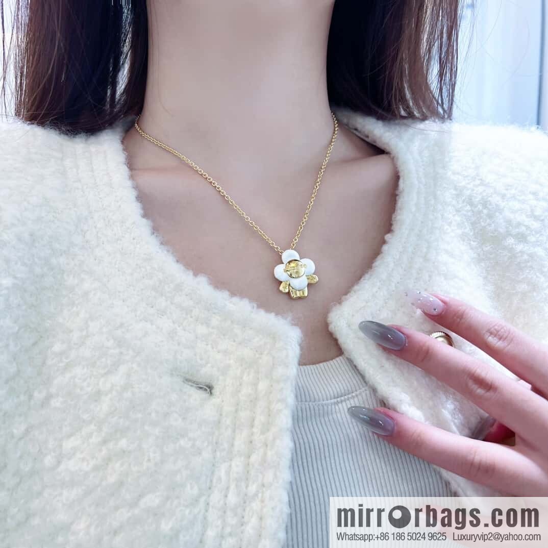 ❗️New ❗️ M02120 ☀ Original ☀ Louis Vuitton vivienne Vivian Sunflower Doll Necklace ☀