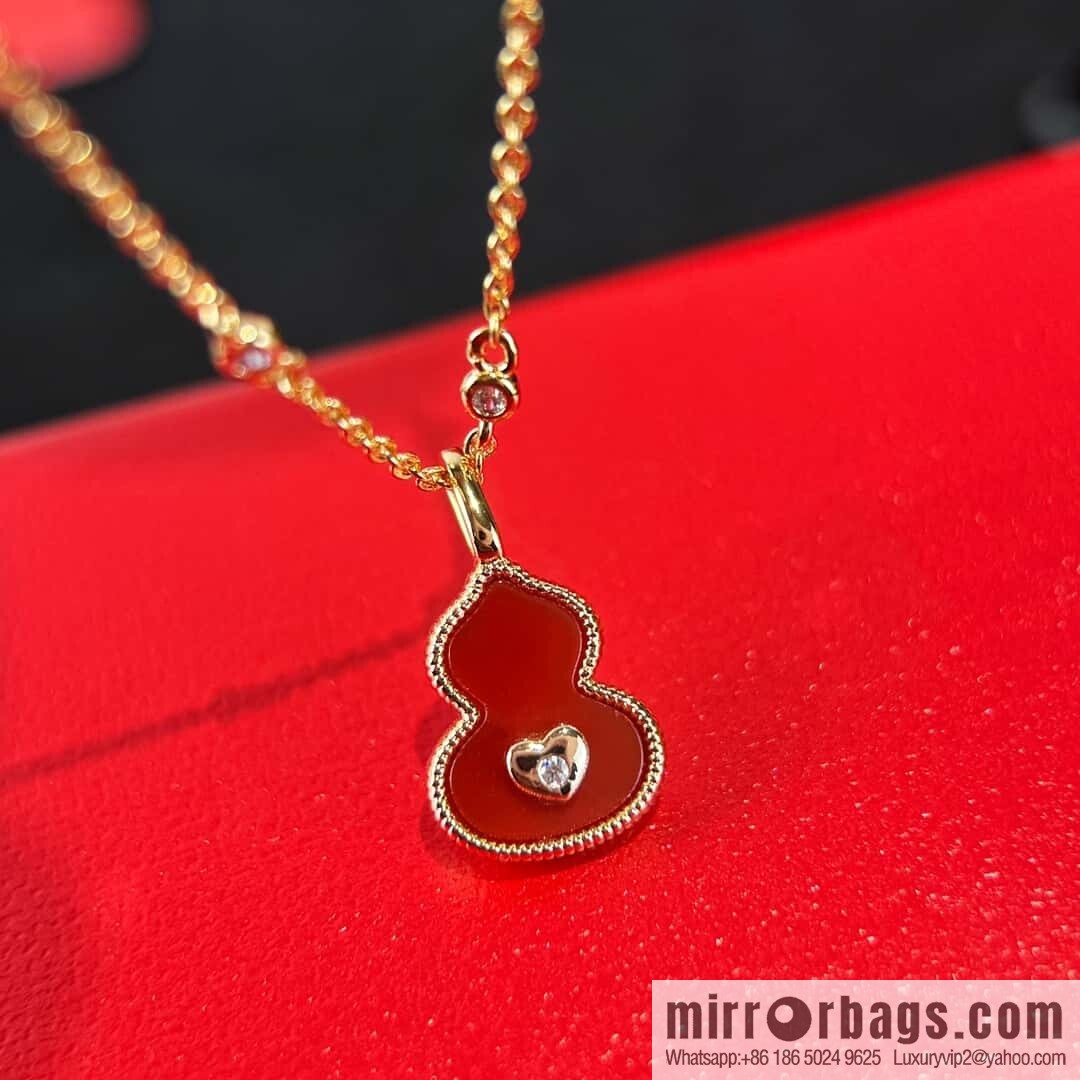 ❗️New ❗️ ☀️☀️ Qeelin unicorn wulu gourd series agate diamond peach heart love bracelet necklace ☀️