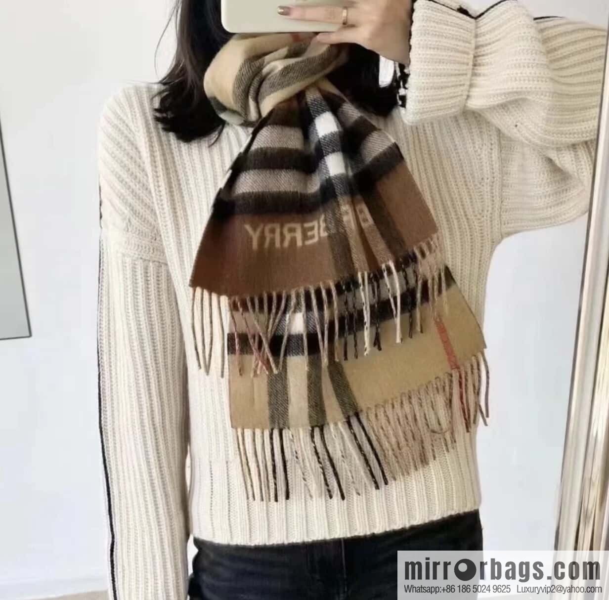 𝐁𝐔𝐑𝐁𝐄𝐑𝐑ღ• two-tone contrast plaid cashmere scarf | | Camel