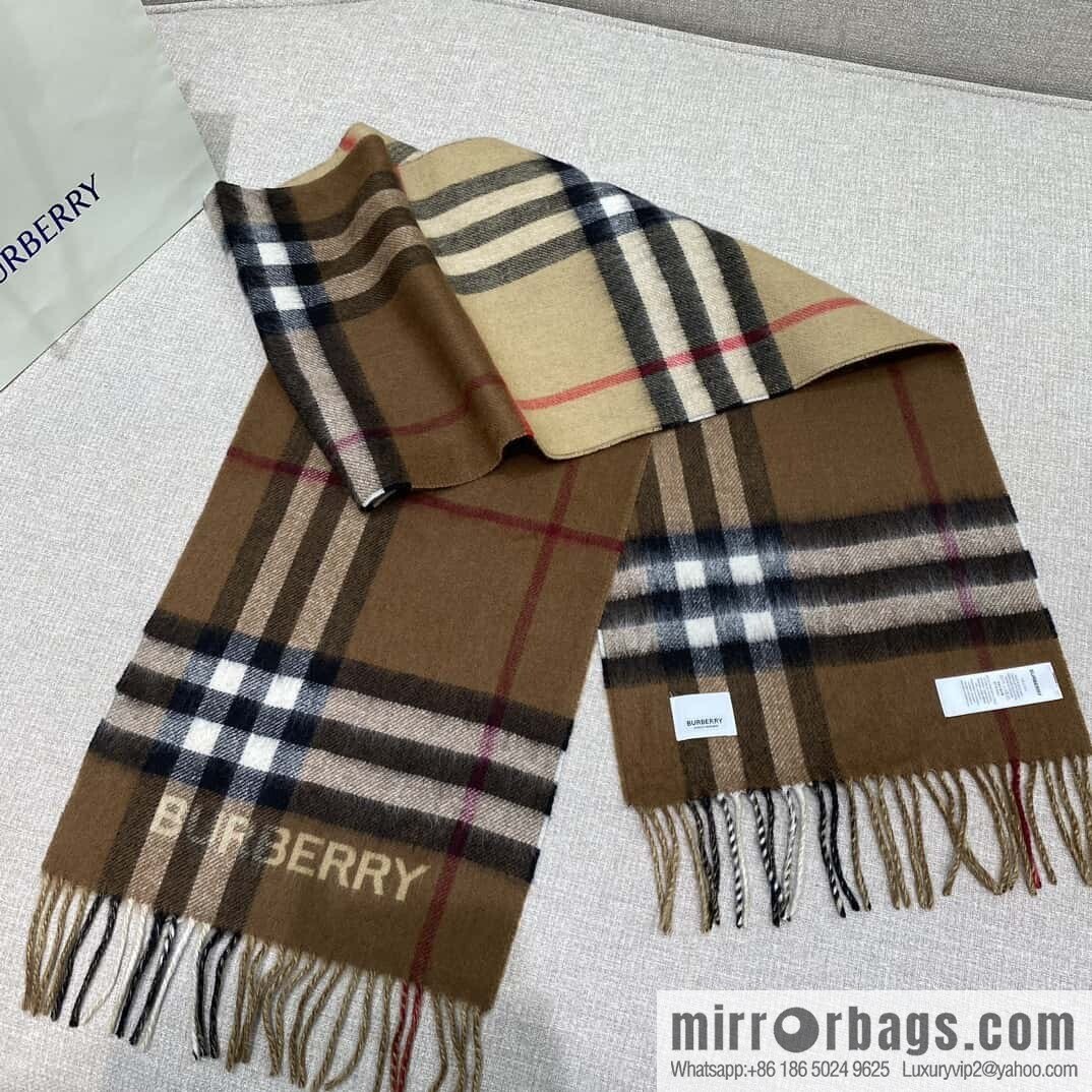 𝐁𝐔𝐑𝐁𝐄𝐑𝐑ღ• two-tone contrast plaid cashmere scarf | | Camel