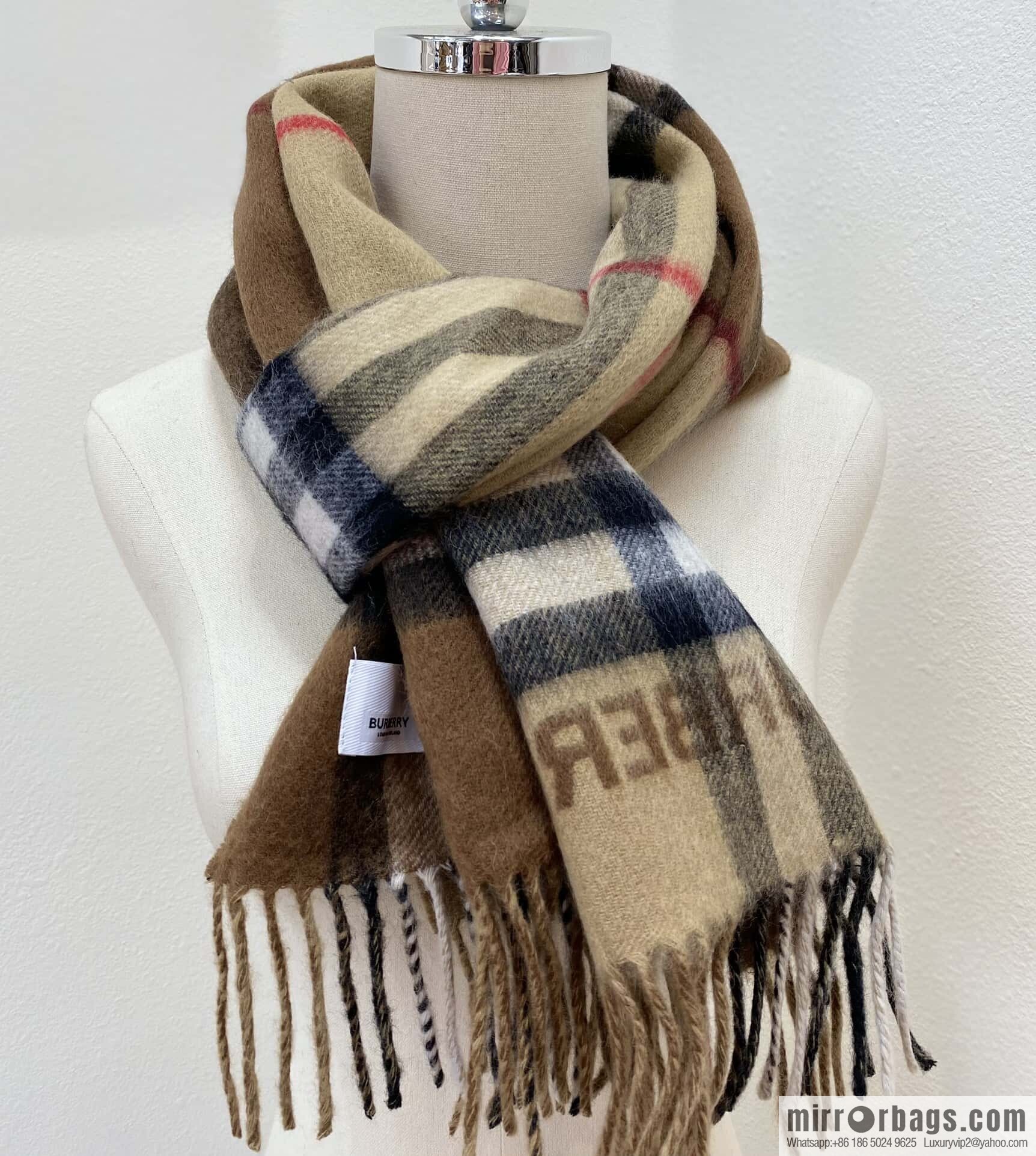 𝐁𝐔𝐑𝐁𝐄𝐑𝐑ღ• two-tone contrast plaid cashmere scarf | | Camel
