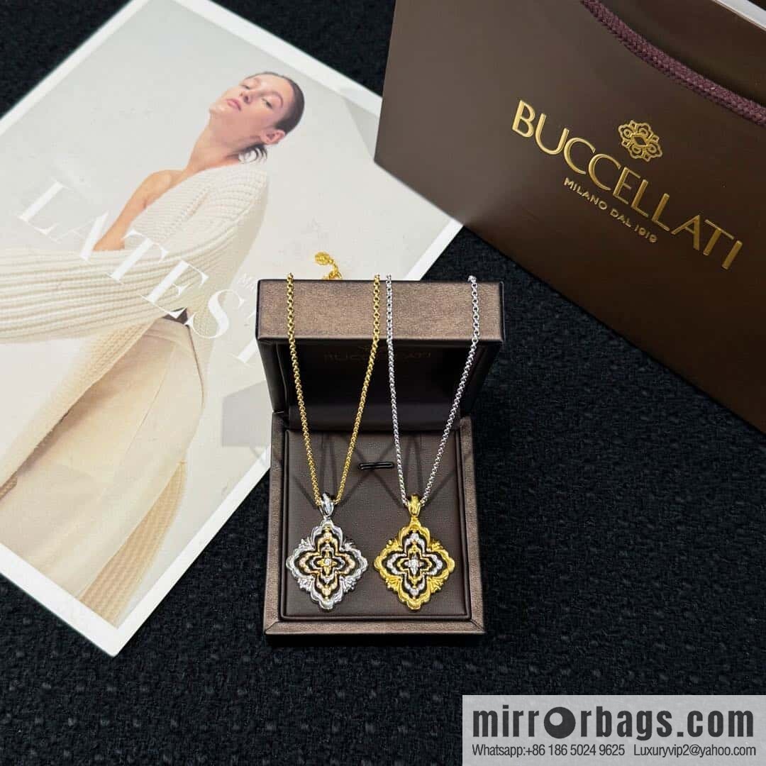 ❗️New ❗️ ☀ Buccellati Opera House Collection oversized court-style spinning four-leaf clover necklace ☀️