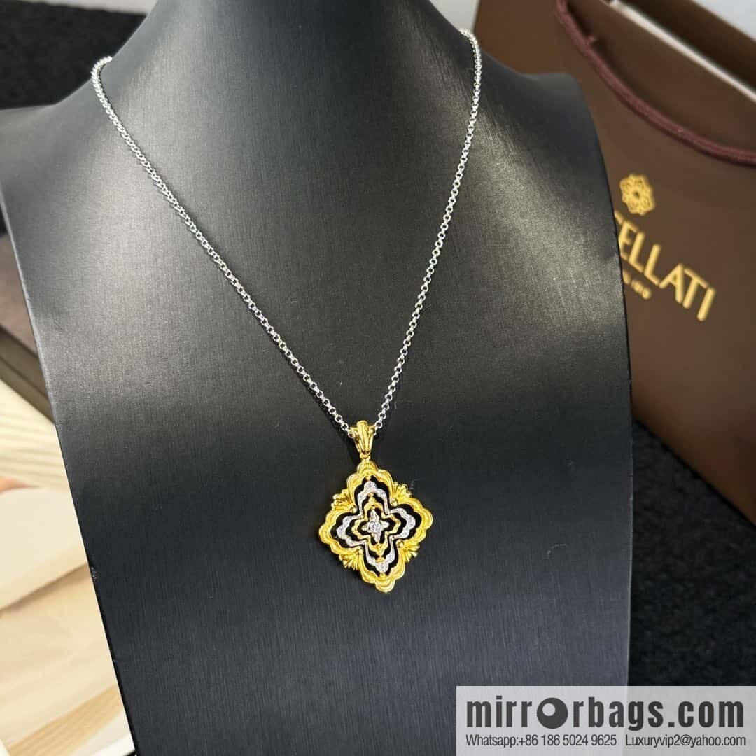 ❗️New ❗️ ☀ Buccellati Opera House Collection oversized court-style spinning four-leaf clover necklace ☀️