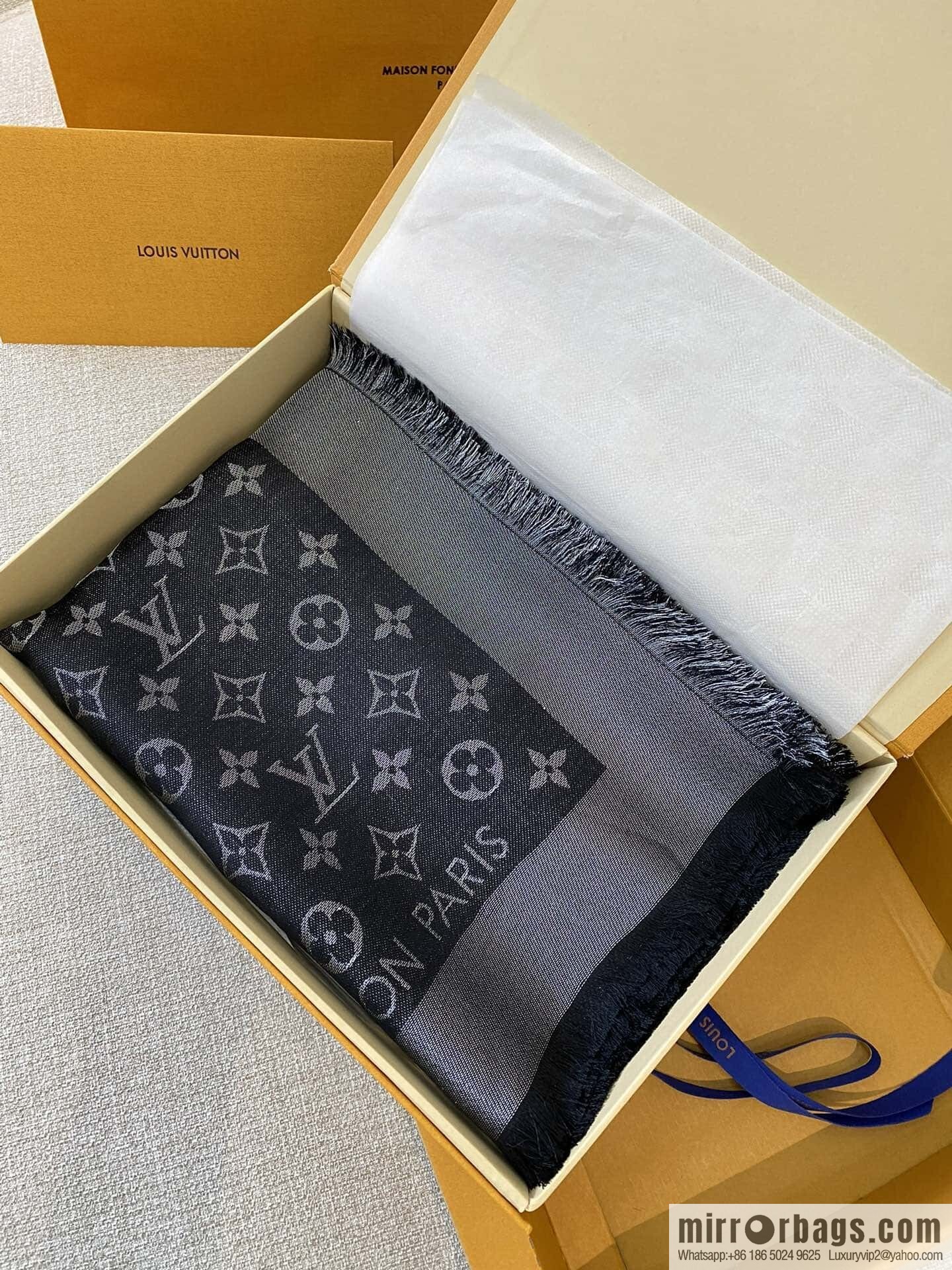 𝐋𝐨𝐮𝐢𝐬 𝐕𝐮𝐢𝐭𝐭𝐨ɴ•『 shine monogram scarf shawl M75123