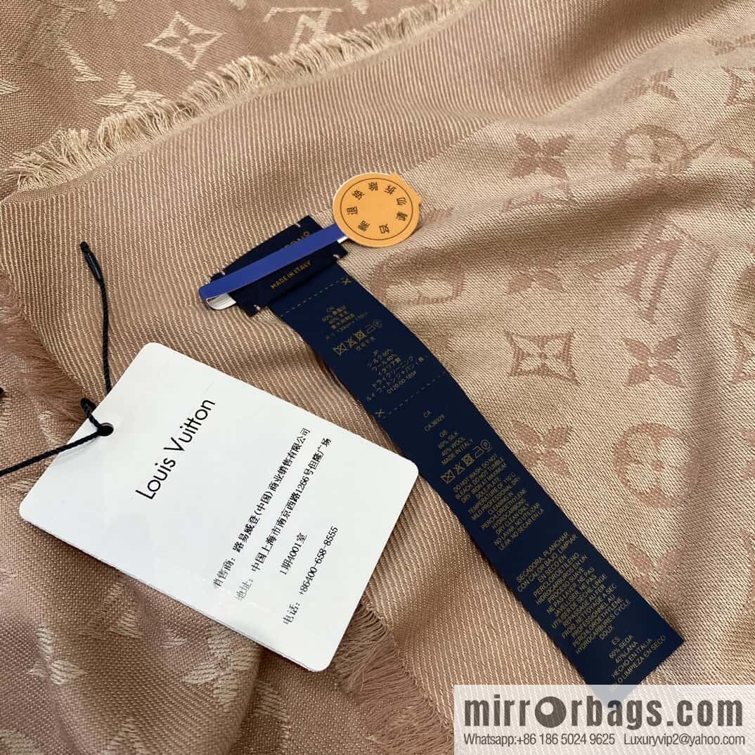 𝐋𝐨𝐮𝐢𝐬 𝐕𝐮𝐢𝐭𝐭𝐨ɴ•『 shine monogram scarf shawl M76875