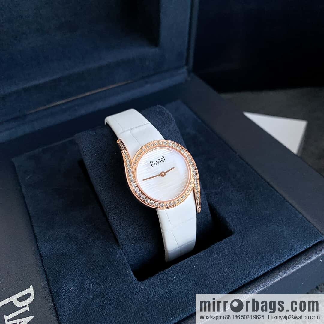 The small 26mm Earl Glitter model is online. Women's Diamond Watch from Limelight Gala Collection