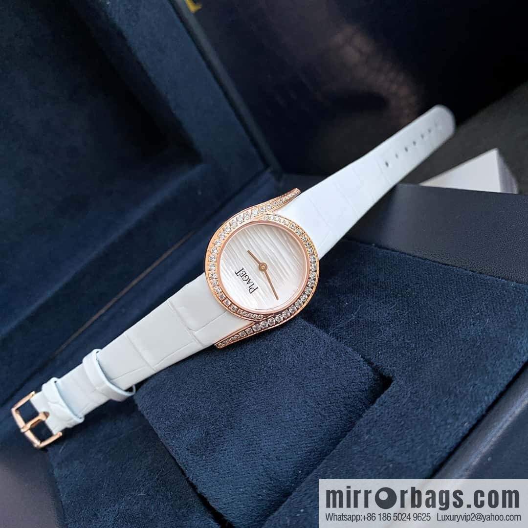 The small 26mm Earl Glitter model is online. Women's Diamond Watch from Limelight Gala Collection