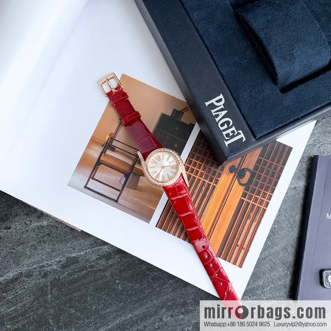 The small 26mm Earl Glitter model is online. Women's Diamond Watch from Limelight Gala Collection