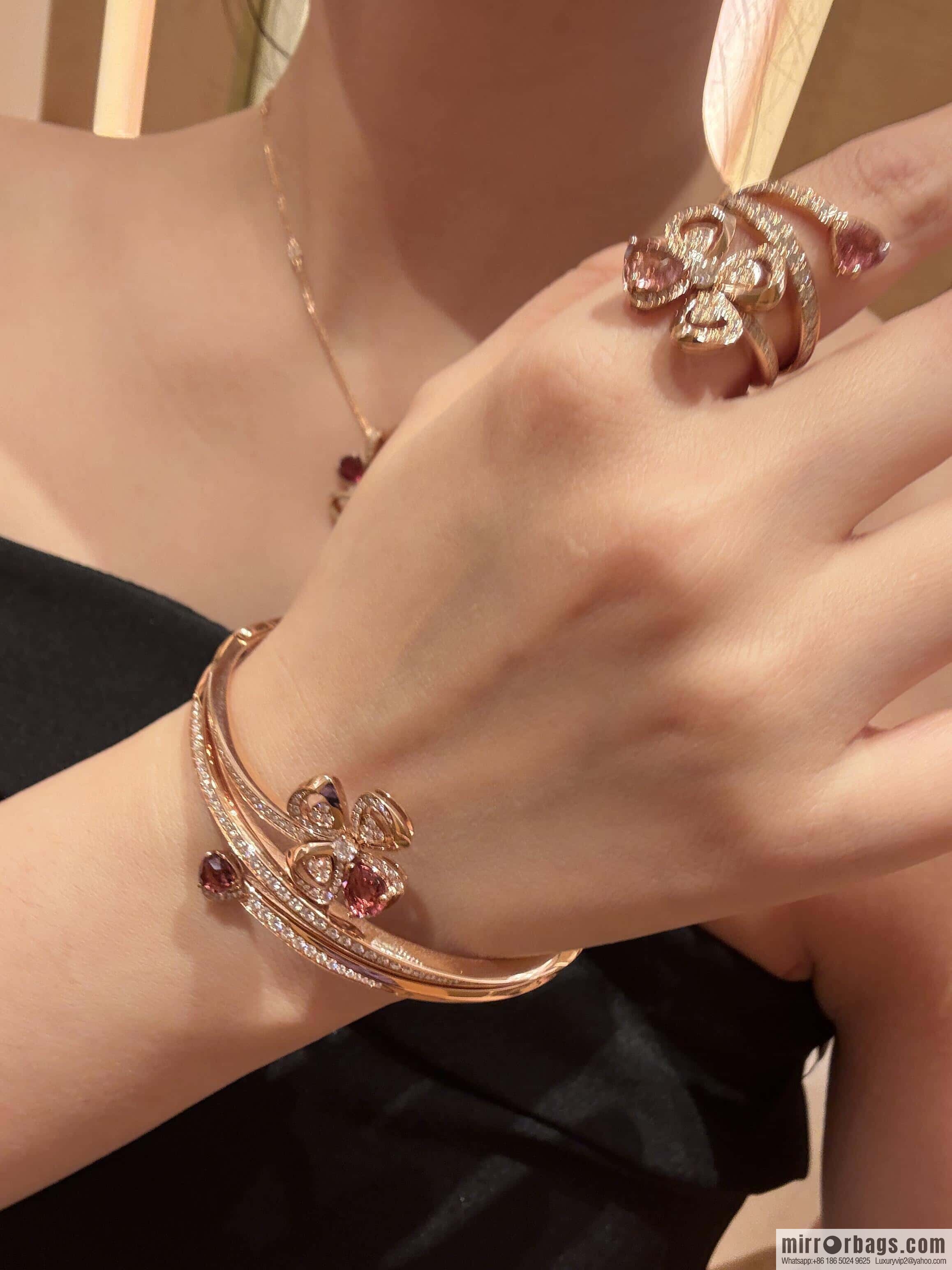 ❗️New ❗️ ☀ BVLGARI DIVAS'DREAM Ruby Clover Ring ☀️