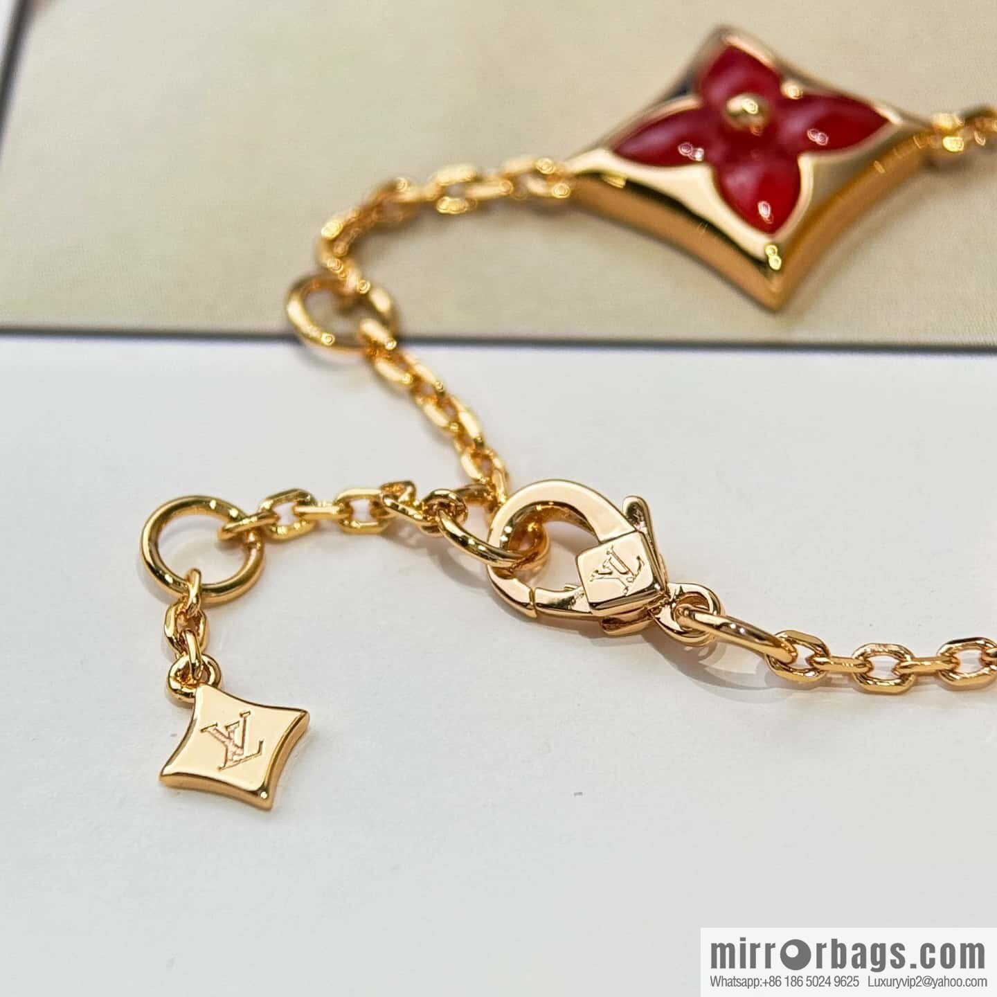 ☀️☀Louis Vuitton COLOR BLOSSOM BB MULTI-MOTIF Rhombus agate LV bracelet, stud earrings