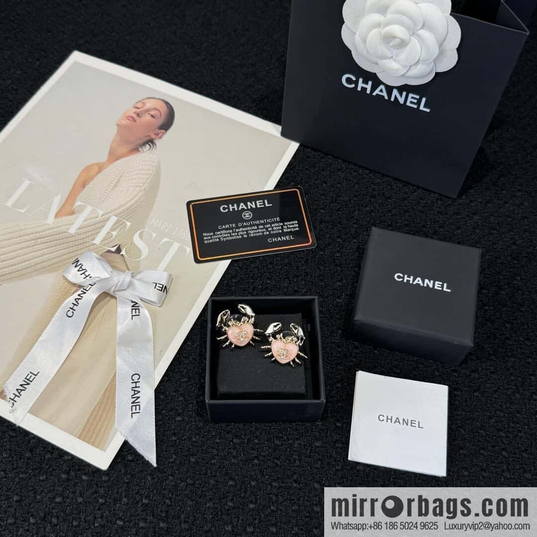 ❗️New ❗️☀️ new ☑️ Chanel C1 double c crab 🦀 stud earrings ☀️